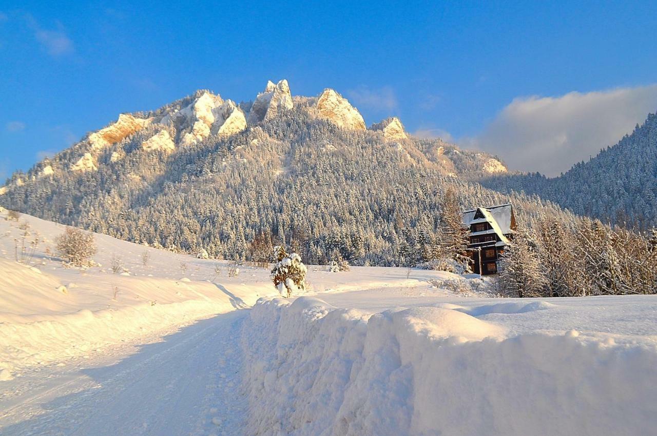 Schronisko Pttk Trzy Korony Bed & Breakfast Sromowce Nizne Exterior photo